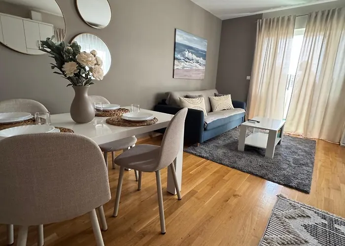 Tri Sunca Appartement