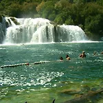 Tri Sunca Baška Voda