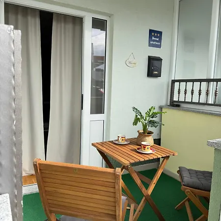 Tri Sunca Apartment